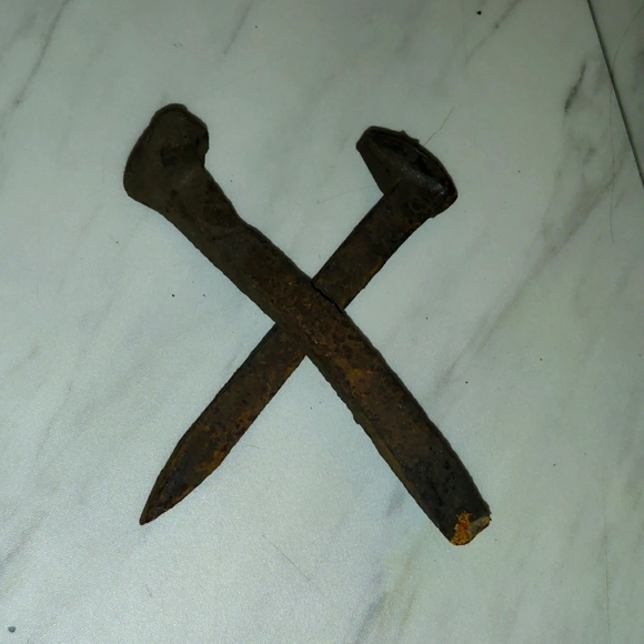 1928 Iron rail road spikes - Picture 1 of 4